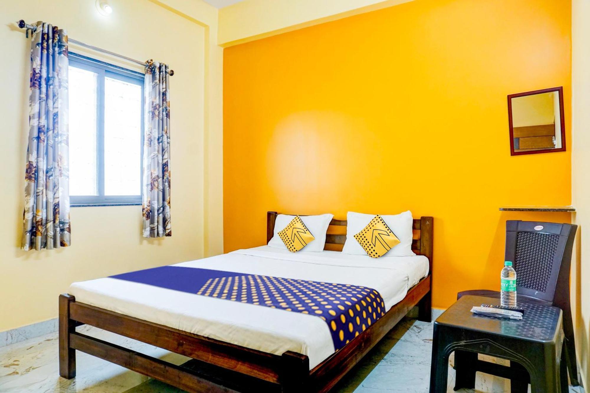 Spot On Hotel Shree Samarth Lodging Kolhapur Exterior photo